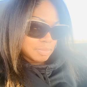 Meet your Posher, Deanna